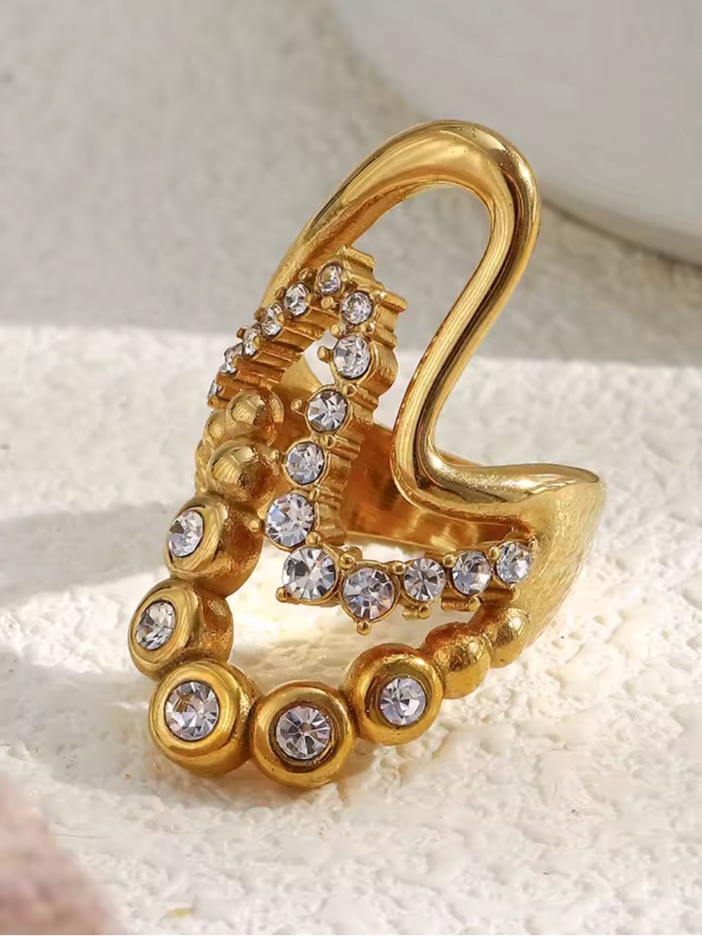 Gold Crystal-Embellished Women's Ring - Luxe Sparkle